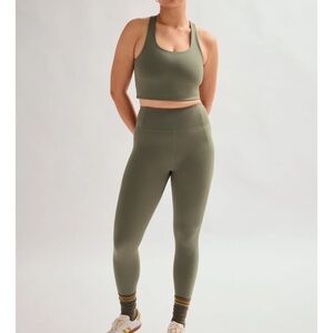 Yosemite Compressive High-Rise Legging Sz Small army green olive